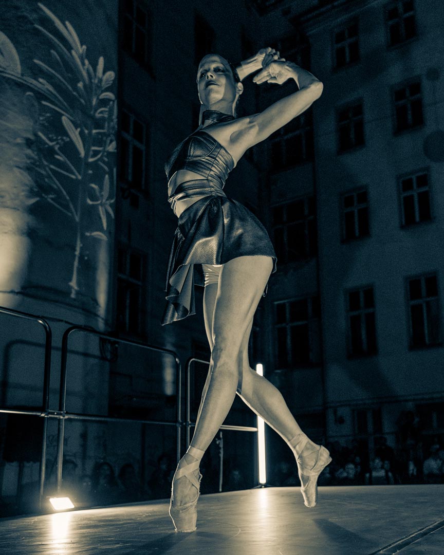 Ballerina — courtyard performance.